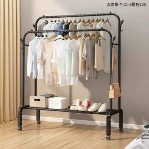 ستاند ملابس معدني مميز بتصميم عملي وأنيق